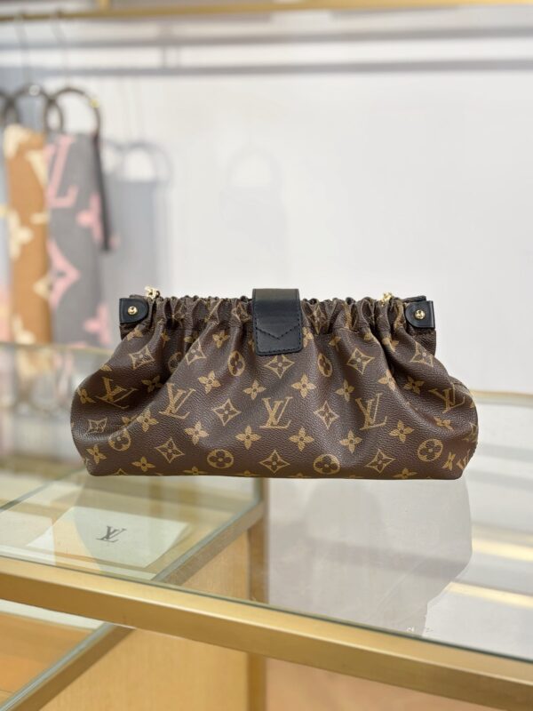 LV Pochette Sling M27819