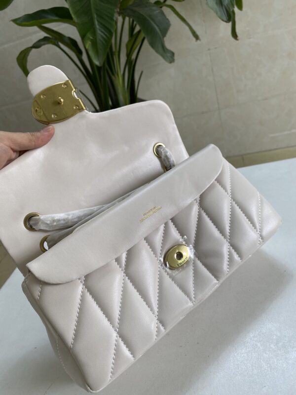 coach quilted tabby shoulder bag
