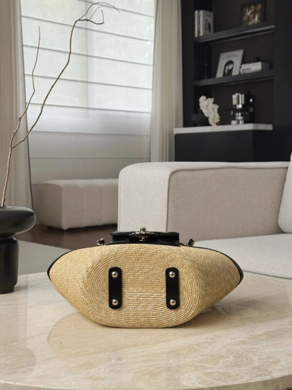 CHANEL Tote Braided Straw