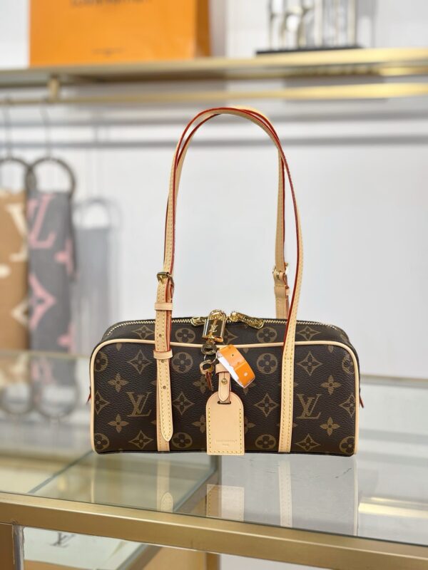 LV Hang On M47031