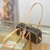LV Hang On M47031