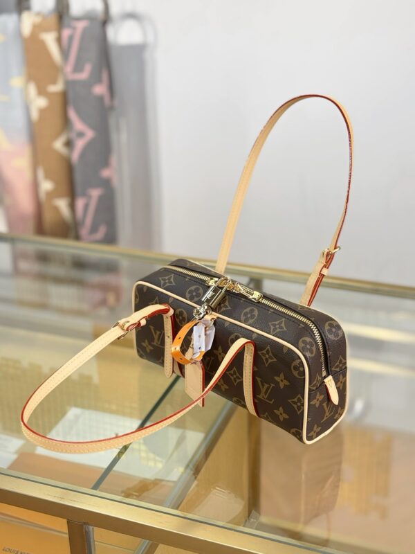 LV Hang On M47031