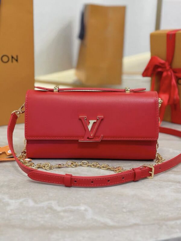 LV Wallet On Chain Capucines M12405