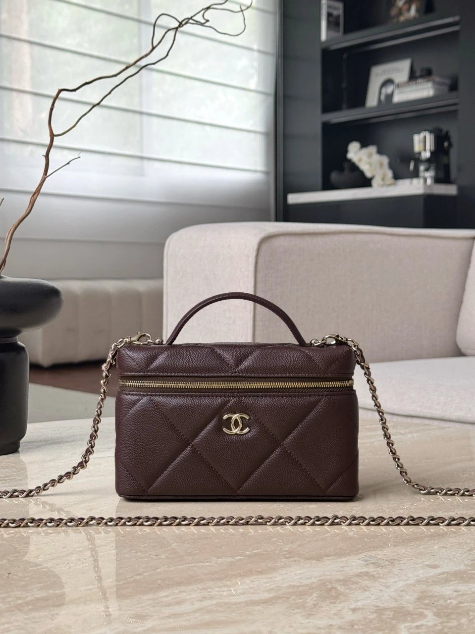 IMG_3637 CHANEL 25K Vanity with Chain - 图片 2