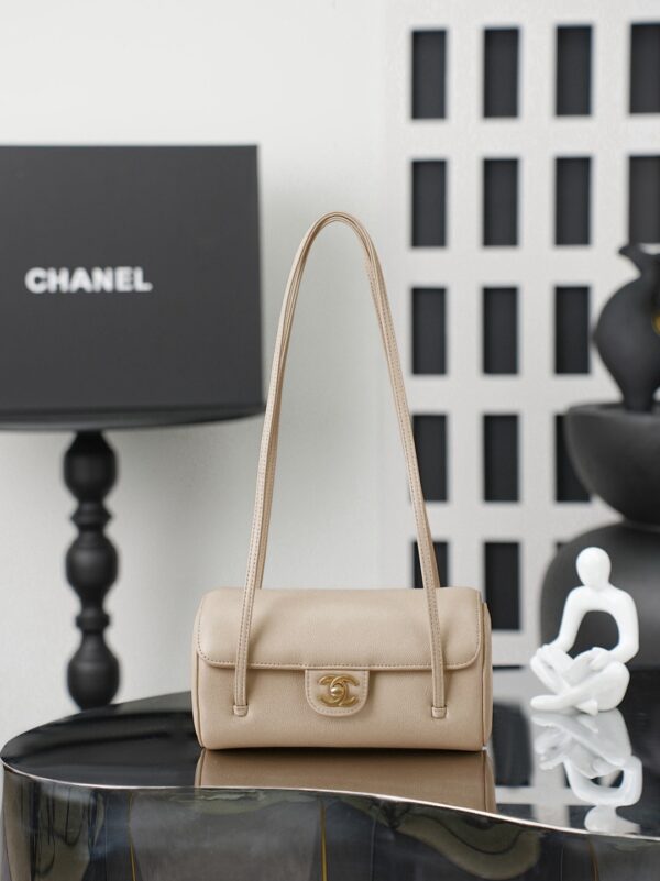 CHANEL Shiny Caviar Preppy Coco Small Bowling Bag