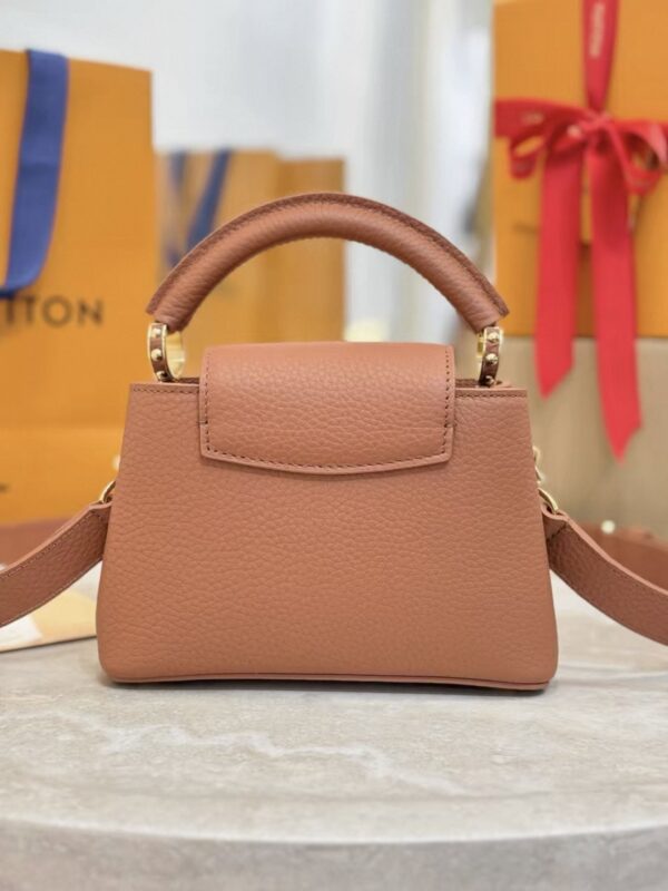 LV Capucines BB M14381