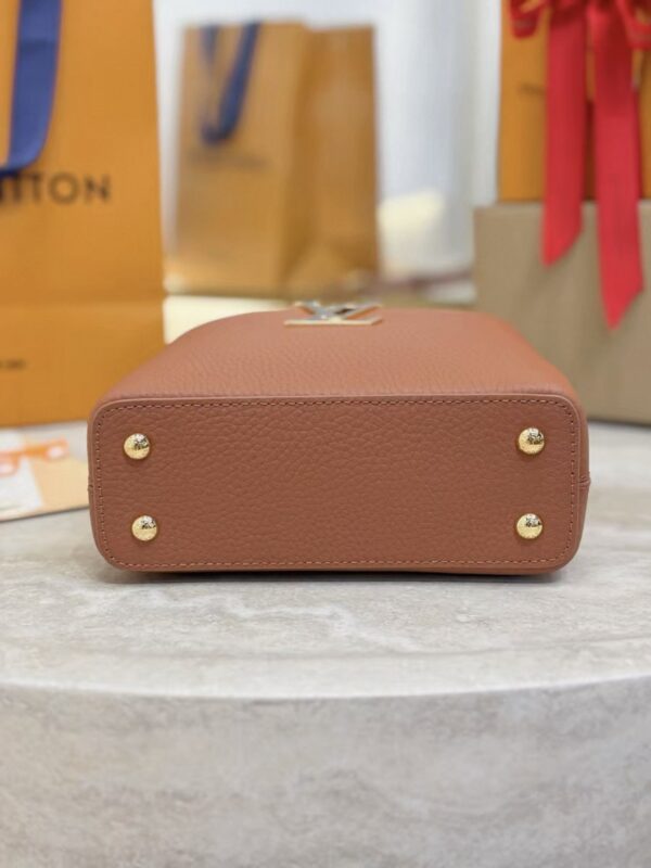 LV Capucines BB M14381