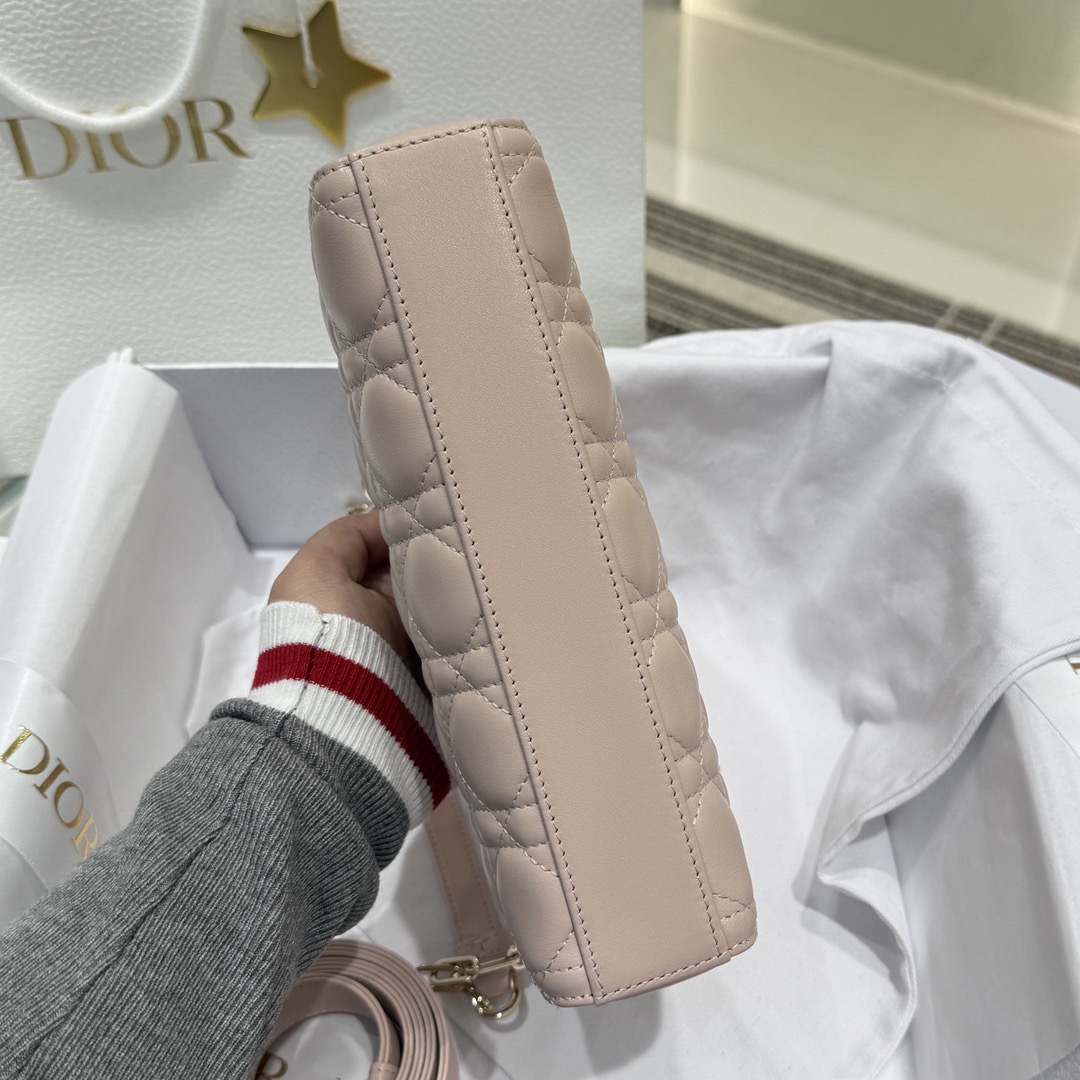 IMG_3990 DIOR Lady D-Joy Bag Cannage Lambskin Rose des Vents - 图片 5