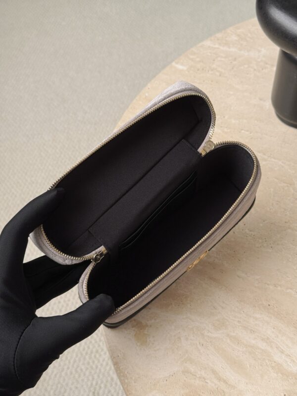 CHANEL 26S Vanity with Chain