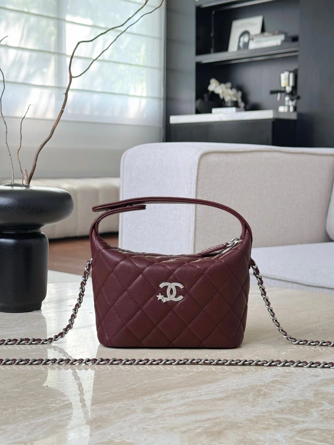 IMG_4159 CHANEL Quilted Caviar Leather with Chain Strass Star - 图片 2