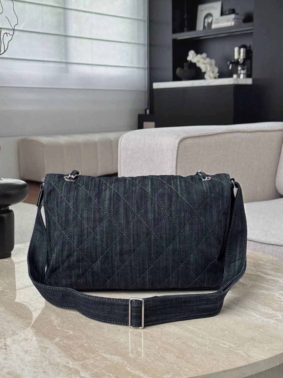 IMG_4303 CHANEL Vintage Denim Bag Underarm Chain Messenger Silver Hardware - 图片 3
