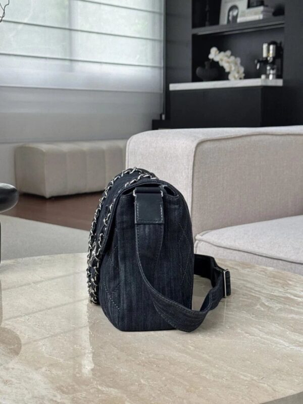 CHANEL Vintage Denim Bag Underarm Chain Messenger Silver Hardware