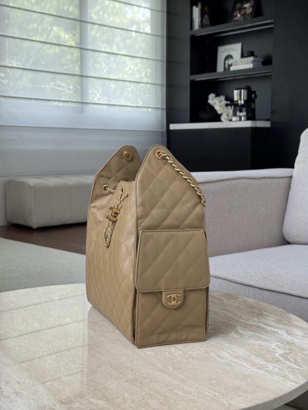 CHANEL 25Bag Caviar leather In Dark Khaki