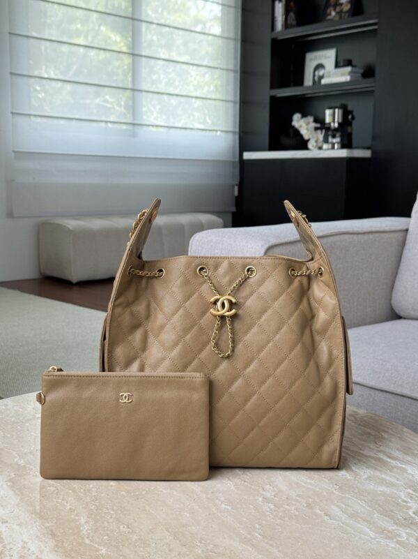CHANEL 25Bag Caviar leather In Dark Khaki