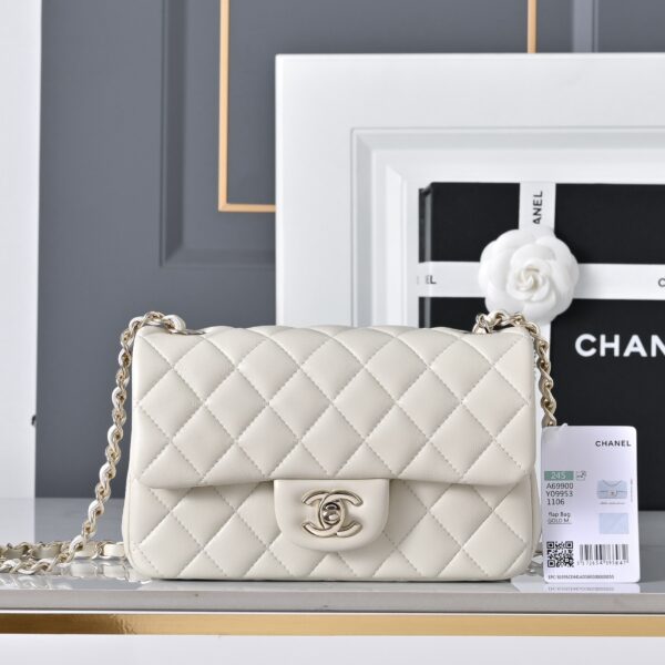 CHANEL Mini Classic Handbag lambskin leather-20CM