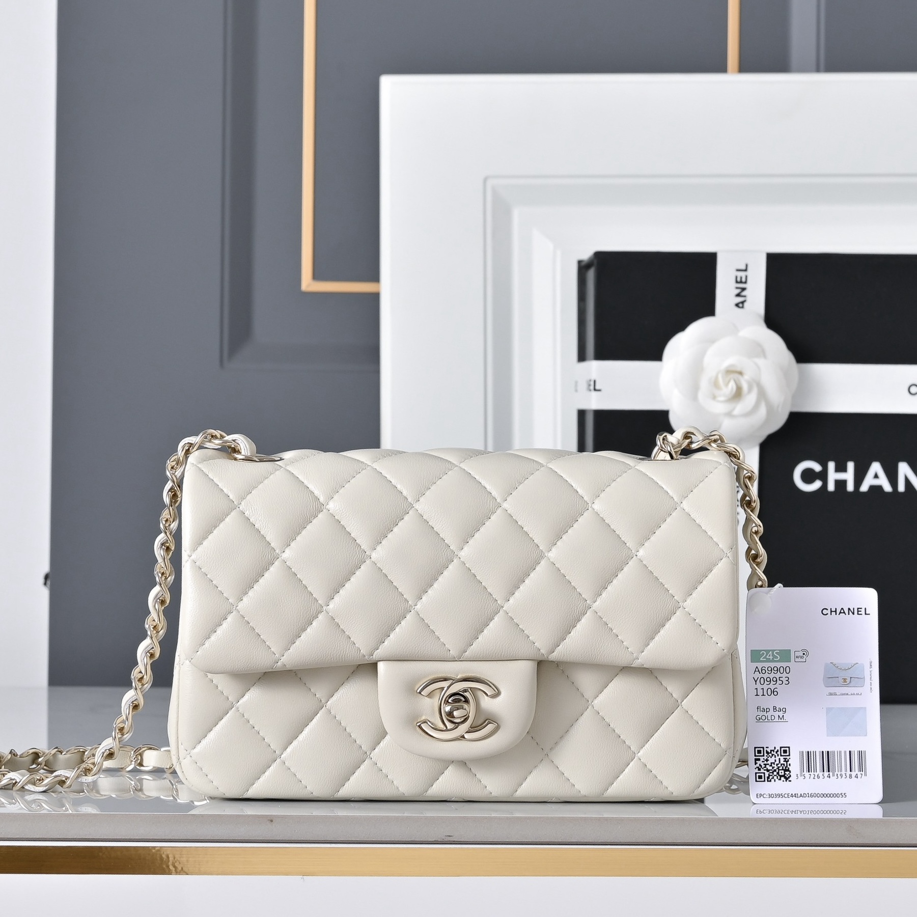 IMG_4485 CHANEL Mini Classic Handbag lambskin leather-20CM - 图片 2