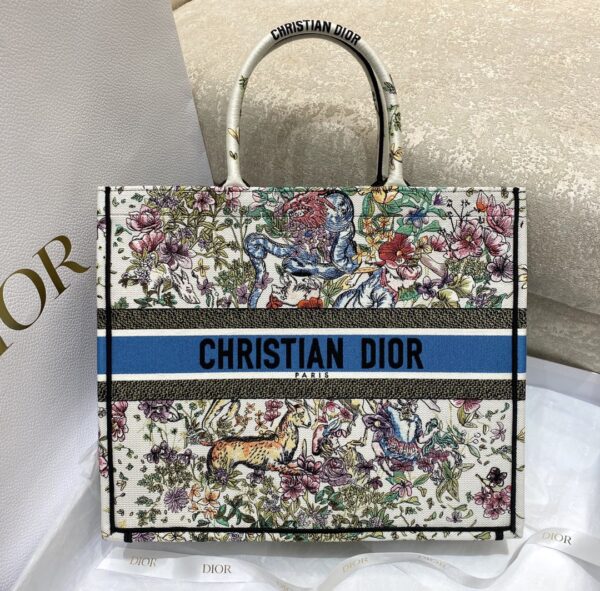 DIOR BookTote D-Constellation