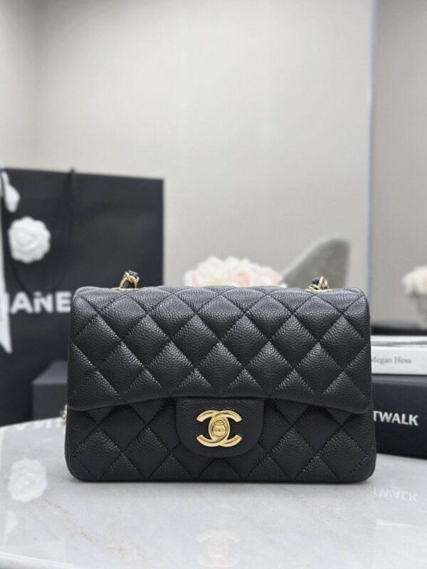 CHANEL MINI Classic Flap-20cm