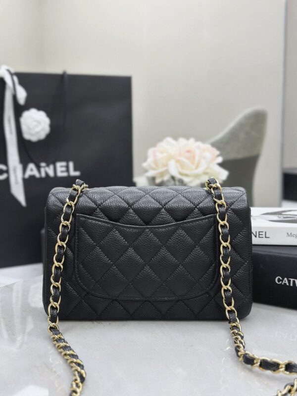 CHANEL MINI Classic Flap-20cm