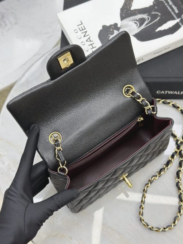 CHANEL MINI Classic Flap-20cm
