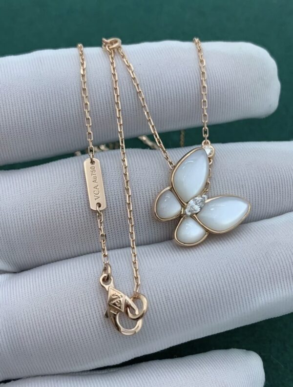 Screenshot VCA Malachite Marquise Butterfly Necklace