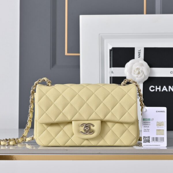 CHANEL Mini Classic Handbag Caviar leather-20CM