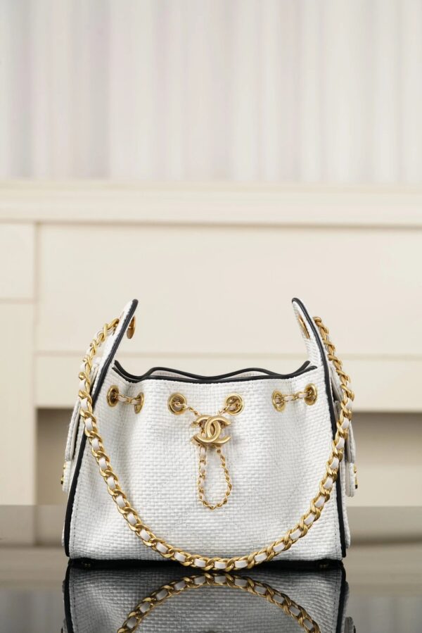 CHANEL 25bag Braided Raffia White & Black