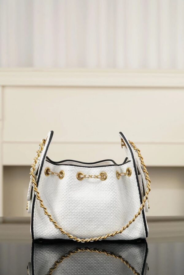 CHANEL 25bag Braided Raffia White & Black