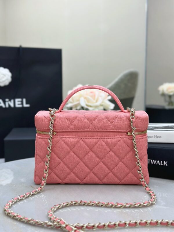 CHANEL 25C Long Vanity with Chain