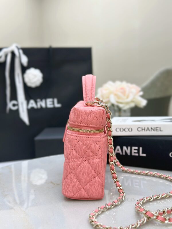 CHANEL 25C Long Vanity with Chain