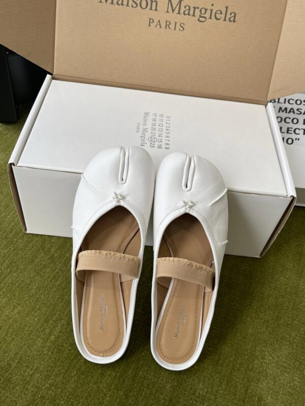 Maison Margiela Tabi ballerina mules