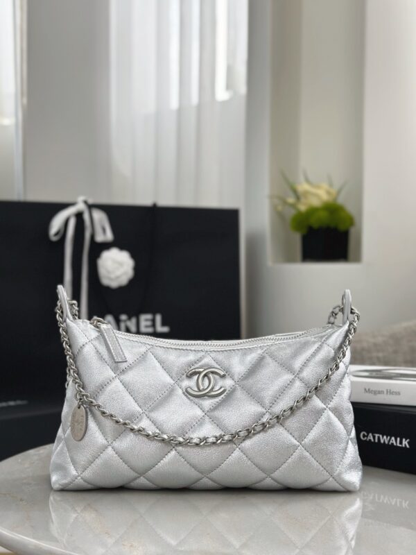 CHANEL Chain belt Hobo Handbag