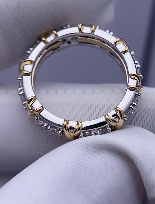 tiffany sixteen stone ring in platinum with 16 diamonds