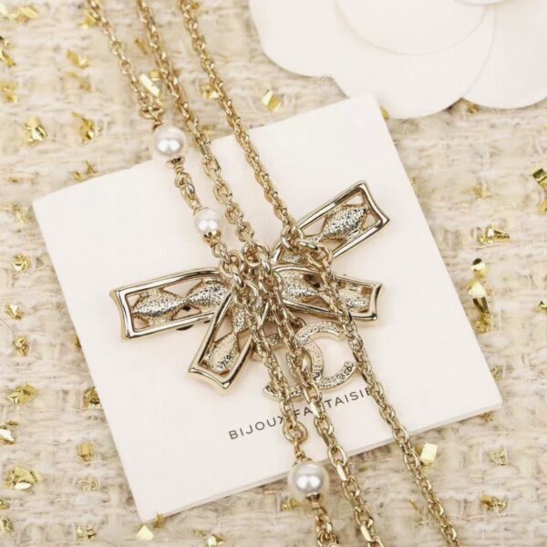 CHANEL Multi-layer bow embossing Necklace