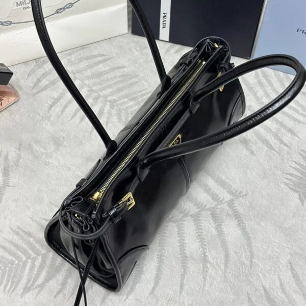 PRADA Bonnie medium leather handbag