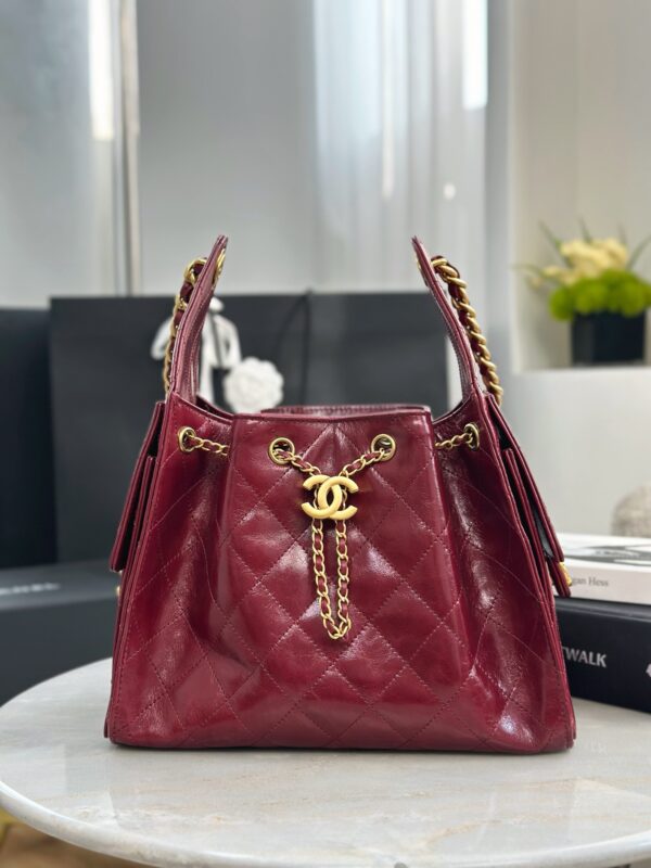 CHANEL 25 Small Handbag Shiny Crumpled Calfskin  Burgundy