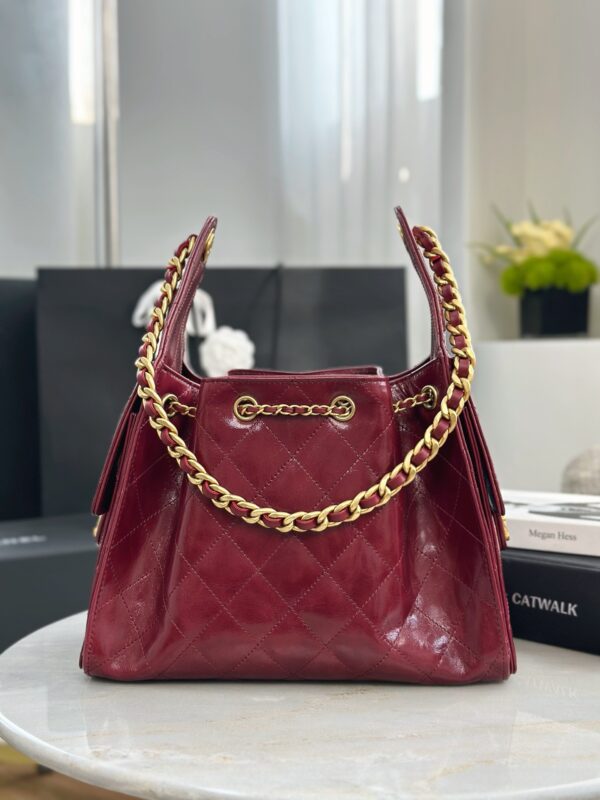 CHANEL 25 Small Handbag Shiny Crumpled Calfskin  Burgundy