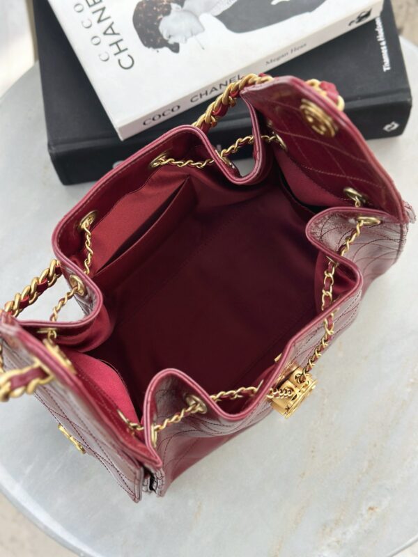 CHANEL 25 Small Handbag Shiny Crumpled Calfskin  Burgundy
