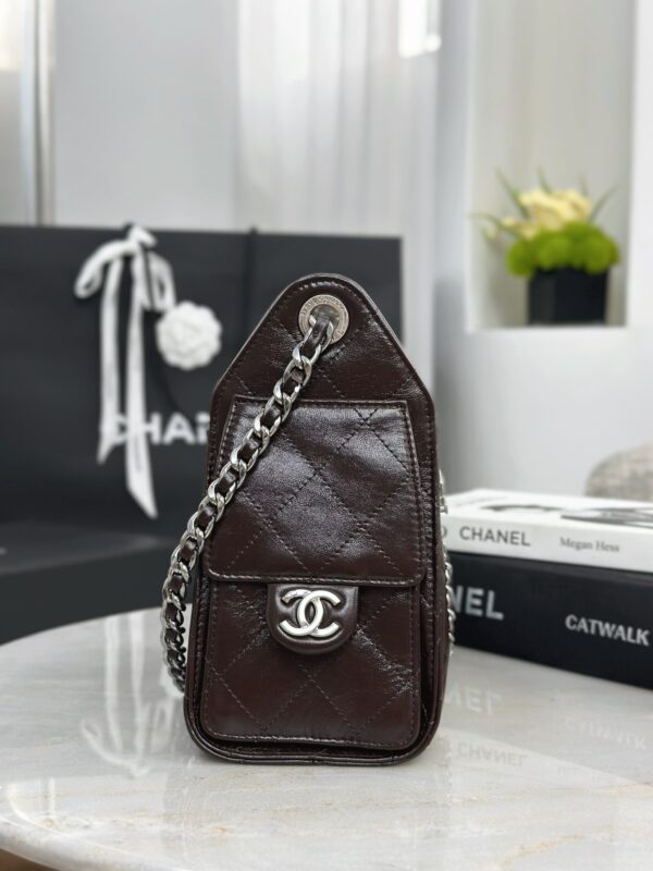 CHANEL 25 Small Handbag Shiny Crumpled Calfskin Dark Brown