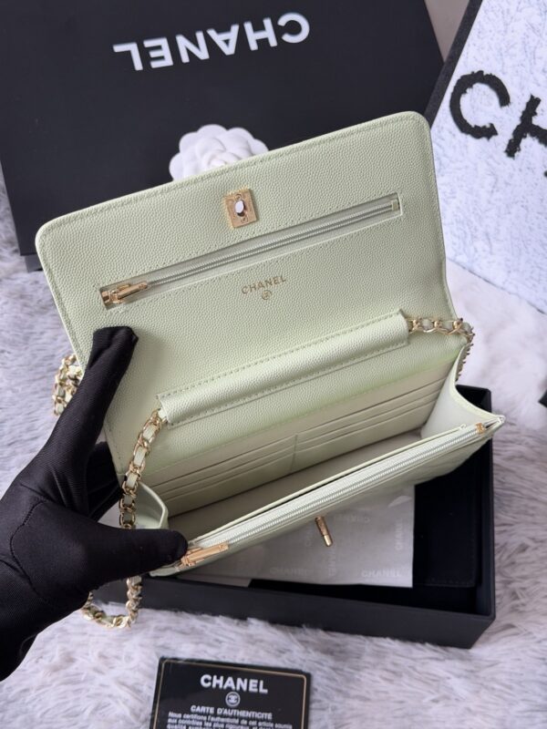 CHANEL WOC