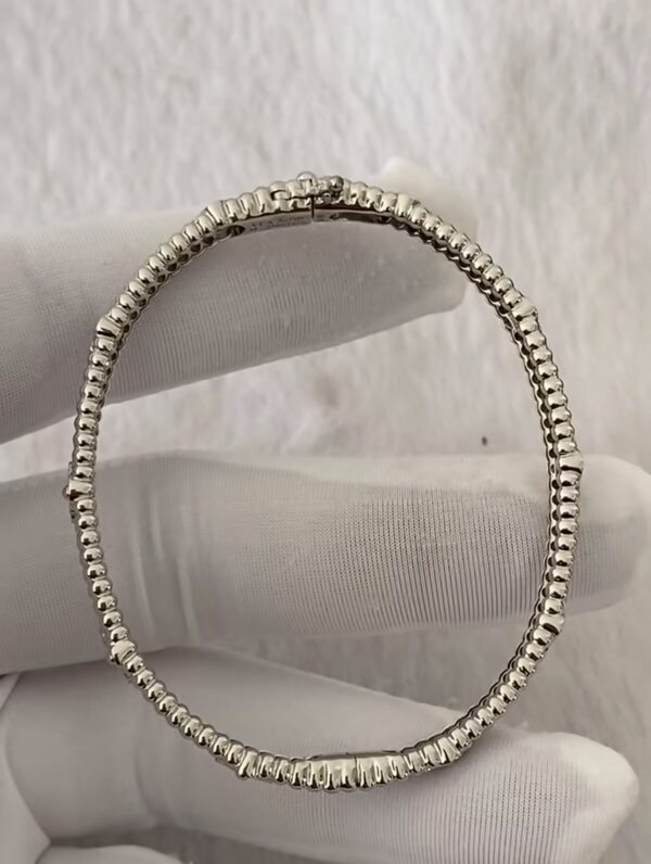 Screenshot VCA Perlee sweet clovers cuff
