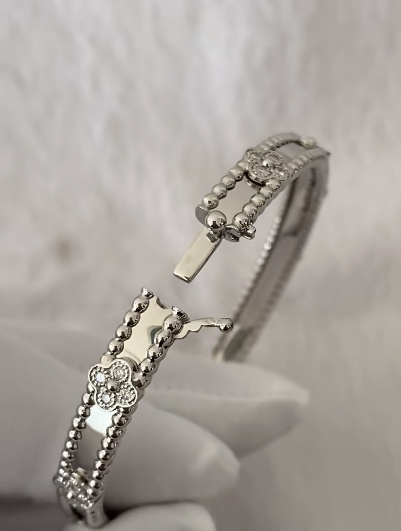 Screenshot VCA Perlee sweet clovers cuff - 图片 5