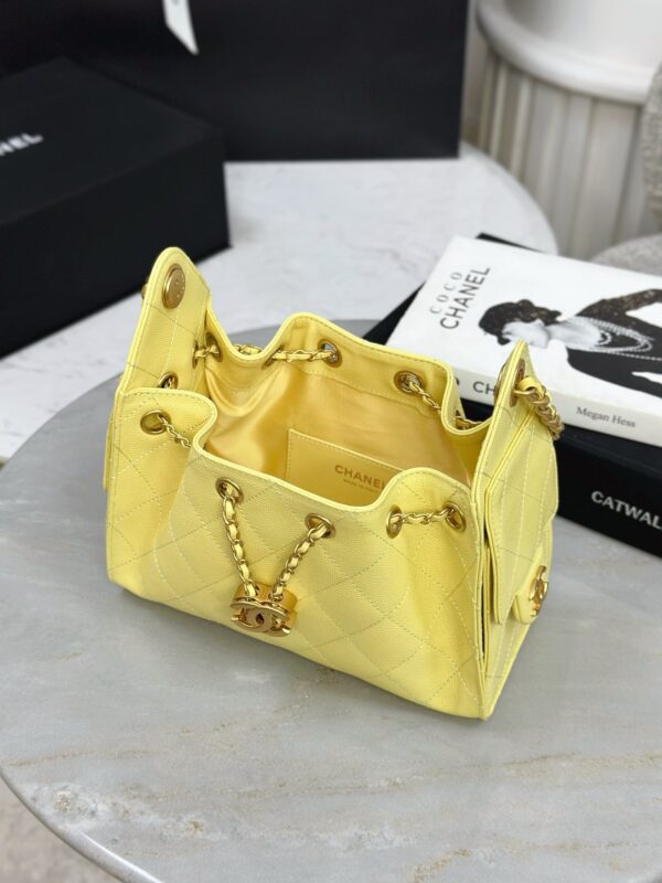 CHANEL 25 mini handbag Grained calfskin