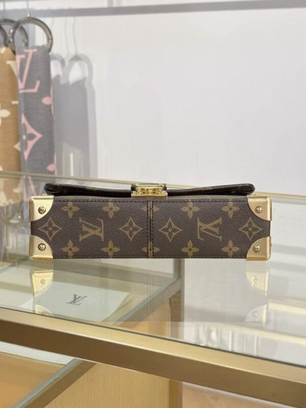 LV Trunkie East West