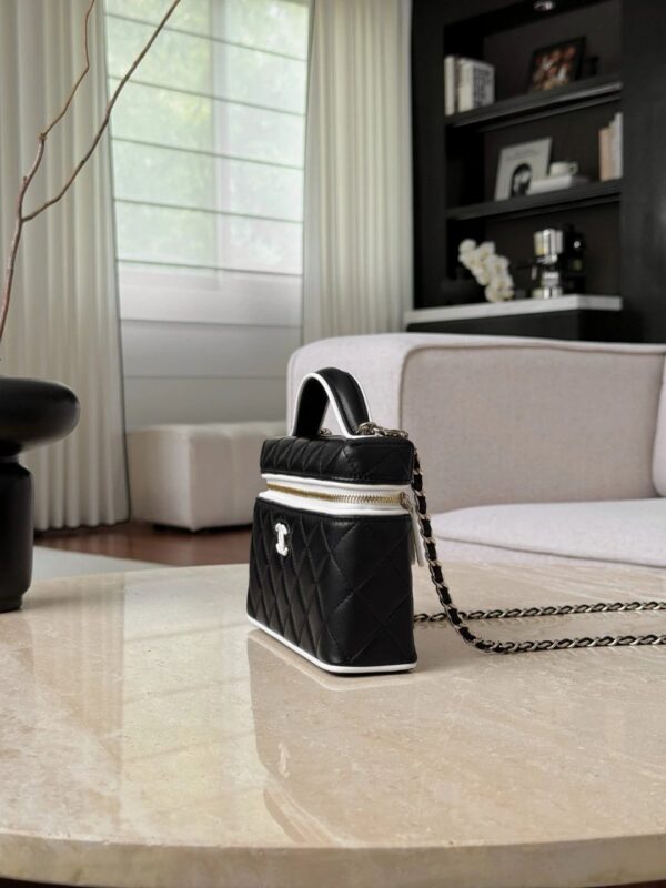 CHANEL 26S Vanity Bag