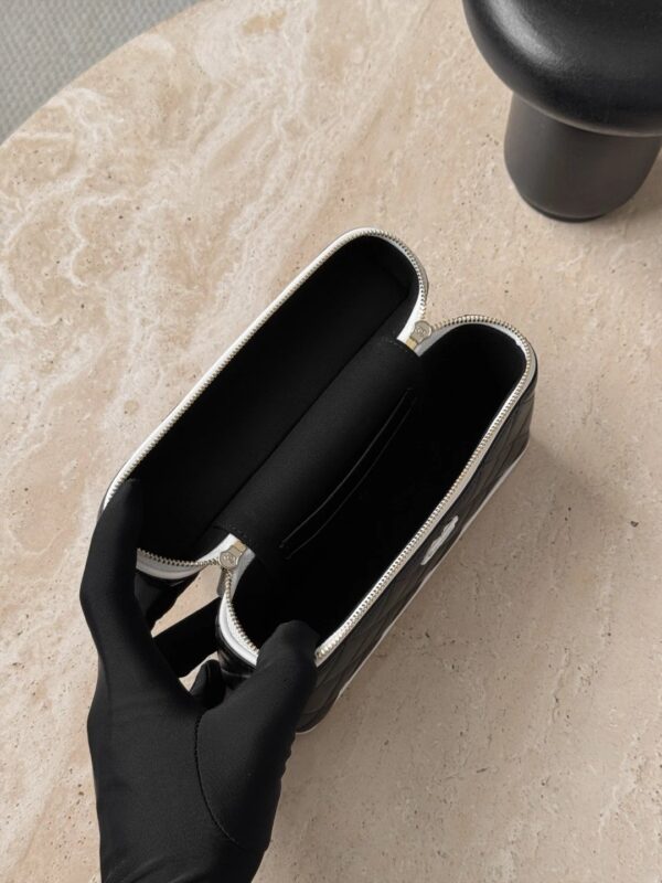 CHANEL 26S Vanity Bag