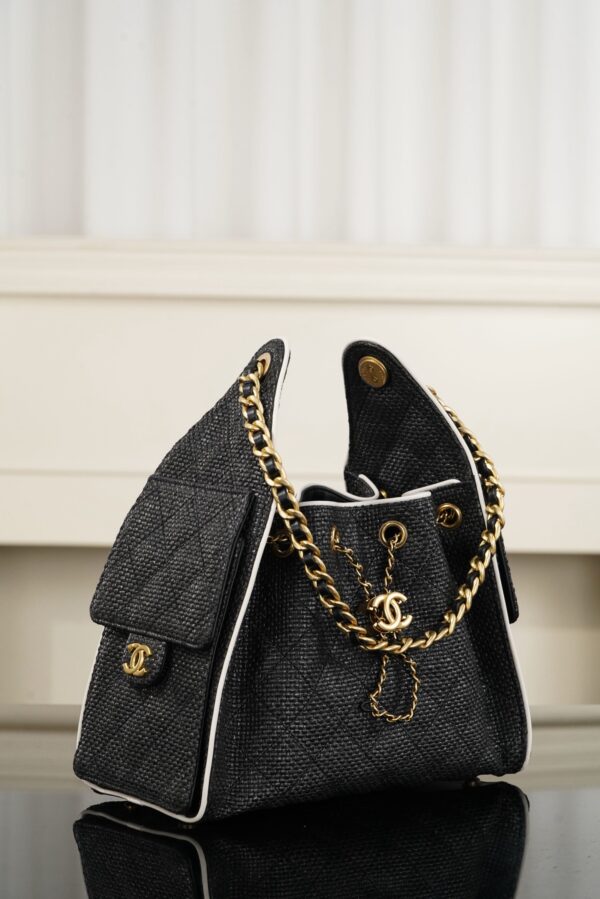 CHANEL 25bag Braided Black Raffia and White Calfskin