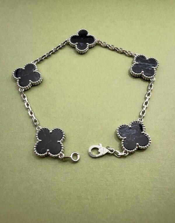 Screenshot VCA Vintage Alhambra pendant-Peter Stone