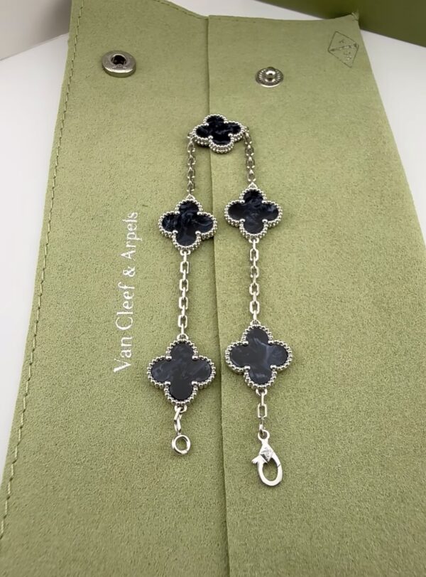 Screenshot VCA Vintage Alhambra pendant-Peter Stone