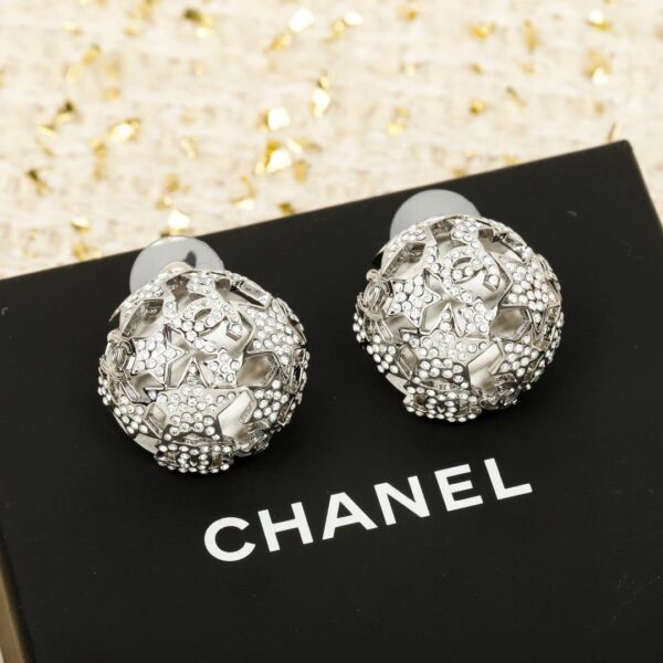 CHANEL 25A Solid-Color Openwork Pavé Design Metal Stud Earrings for Women